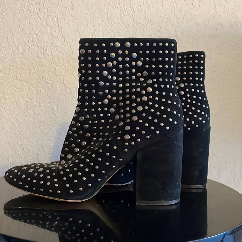 Vince Camuto Black Beaded Suede Heeled Boots size 8.5